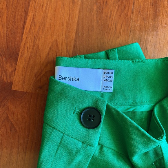 ASOS Bershka straight tailored pant in bright green - Picture 3 of 8